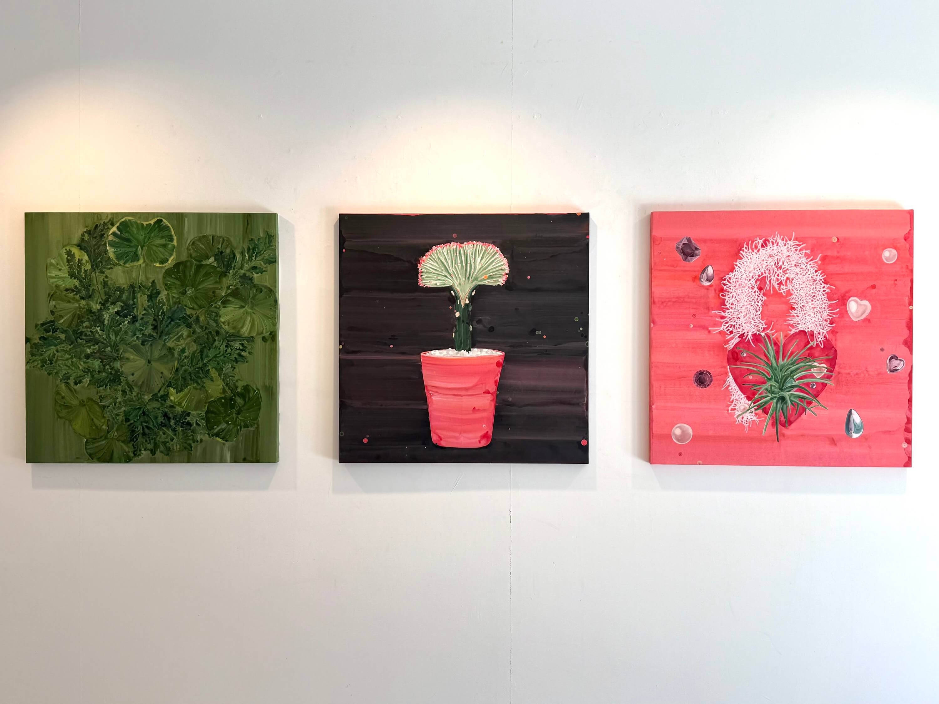 Frame law
2025. 02. 20 - 03. 31

· 주최 및 주관 : 리나갤러리
· 전시작가 : 문민, 원나래